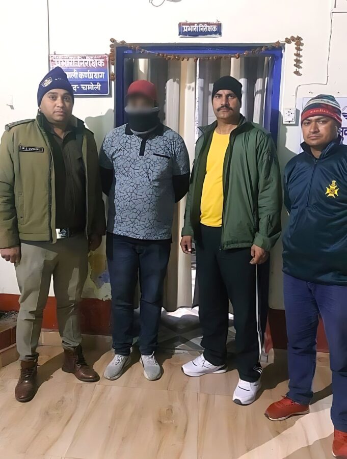 हवाई मार्ग से युवाओं तक पहुचा रहा था स्मैक, तस्कर पुलिस के हाथ चढ़ा