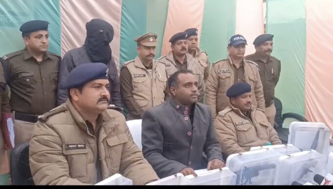 यहां बन रहा था अवैध असलाह पुलिस के हाथ चढ़े अभियुक्त