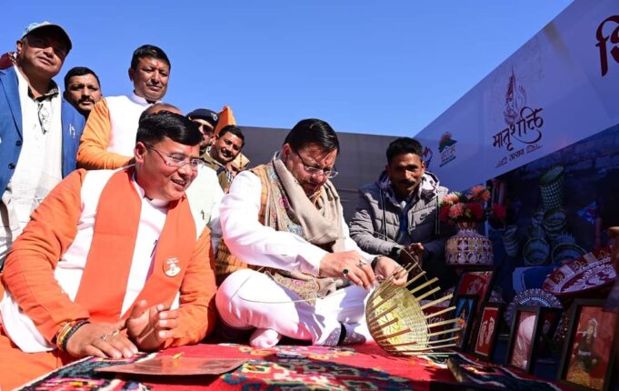 मुख्यमंत्री ने “चेली ब्वार्यूं कौथीग” में शिरकत करते हुए जनपद को 100 करोड़ की विकास योजनाओं की दी सौगात