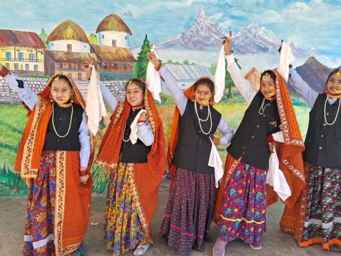सांस्कृतिक कार्यक्रमो के साथ आयोजित हुवा उत्तराखण्ड पब्लिक स्कूल का वार्षिकोत्सव