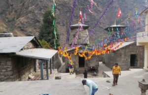 नवनिर्मित श्री कुबेर मंदिर प्राण प्रतिष्ठा समारोह कार्यक्रम का दूसरे दिन शाम तक चली पूजा