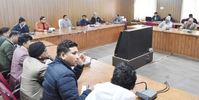 राष्ट्रीय पर्व ‘‘गणतंत्र दिवस‘‘ की तैयारियों को लेकर जिलाधिकारी ने विभागीय अधिकारियों के साथ की बैठक ,आयोजन को लेकर लिए गए सुझाव