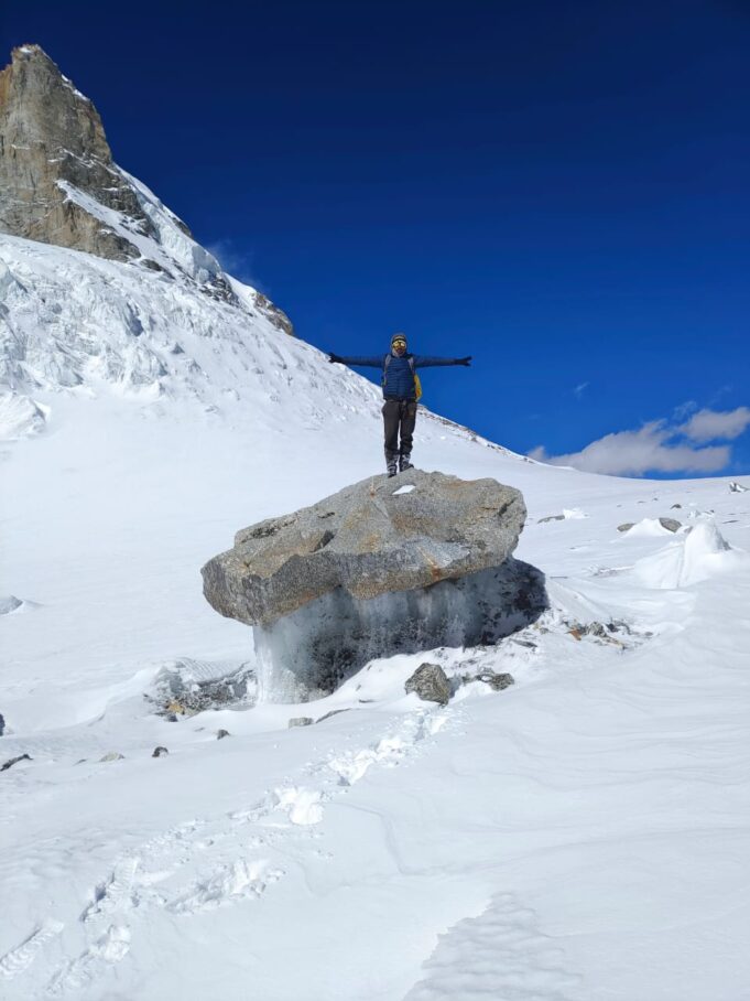 बद्रीनाथ, हेमकुंड साहिब ऑली में हल्की बर्फवारी, पर्यटन व्यवसायियों के खिले चेहरे
