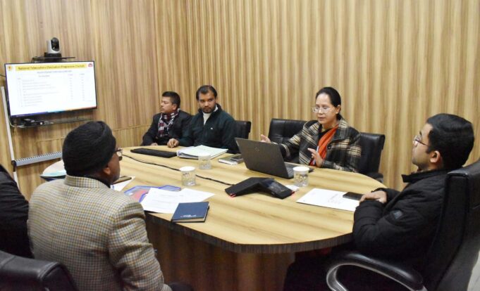 जिलाधिकारी हिमांशु खुराना ने जनपद को क्षय मुक्त बनाने के दिये निर्देश