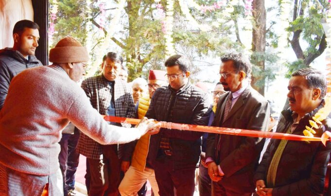 विकास के लिए प्रेस और प्रशासन के बीच सशक्त संबध होना आवश्यक।