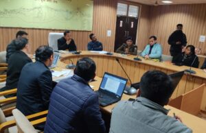 जिलाधिकारी ने हरकी पैड़ी सौंदर्यीकरण को लेकर ली अधिकारियों की बैठक