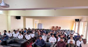 गोपेश्वर महाविद्यालय में छात्रों ने सुना ‘परीक्षा पर चर्चा’ कार्यक्रम