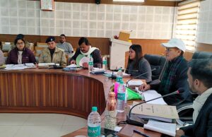 बेहतर आउटकम प्राप्ति के लिए रुटिन प्रक्रिया से अलग सोचें अधिकारी-सचिव