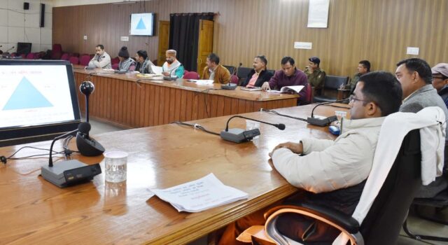 वनों में आग लगाने वालों के खिलाफ एफआईआर दर्ज के साथ होगी सख्त कार्रवाई।