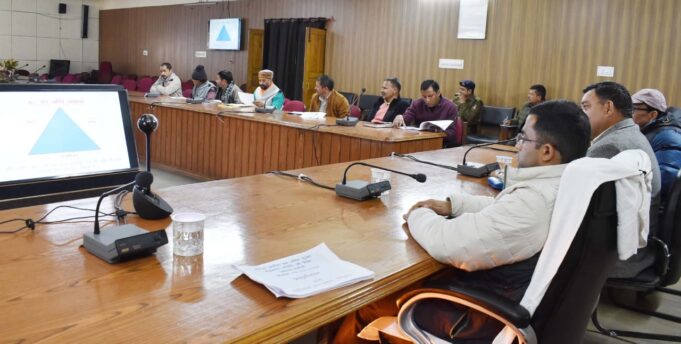 वनों में आग लगाने वालों के खिलाफ एफआईआर दर्ज के साथ होगी सख्त कार्रवाई।