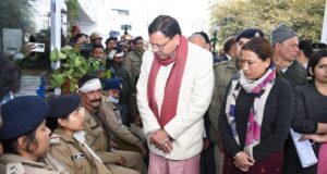 मुख्यमंत्री पुष्कर धामी के साथ मंत्री रेखा आर्य पहुंची हल्द्वानी, वस्तुस्थिति का लिया जायजा