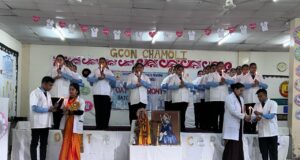 नर्सिंग कॉलेज गोपेश्वर के 8th बैच का हुवा शपथ ग्रहण समारोह