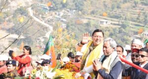 मुख्य मंत्री ने चमोली को दी 4अरब की विकास योजनाओं की सौगात