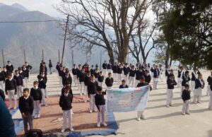 मतदाता जागरूकता के लिए विद्यालयों और शिक्षण संस्थानों में दिलाई गई मतदाता शपथ