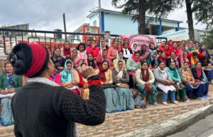 5 सूत्रीय मांगों को लेकर आंगनबाड़ी कार्यकत्रियों का अनिश्चितकालीन धरना जारी