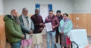 जोशीमठ : विस्थापन और पुनर्वास के लिए नीति स्पष्ट करे सरकार: अतुल सती