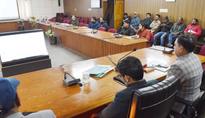 मुख्य विकास अधिकारी ने मतदाता जागरुकता गीत का किया विमोचन