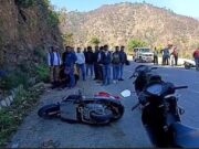 दुर्घटना: महिला की मौत पति गम्भीर घायल