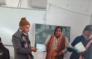 प्रतिभाशाली छात्रों को वितरित की गयी एफडी की धनराशि