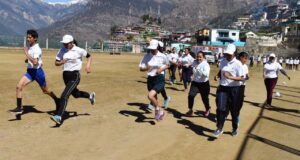 मैराथन दौड़ आयोजित कर मतदान के प्रति किया जागरूक।