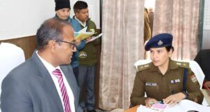 मुख्य निर्वाचन अधिकारी ने चमोली में लोकसभा चुनाव की प्रारंभिक तैयारियों की समीक्षा की, अधिकारियों को दिए जरूरी दिशा-निर्देश।