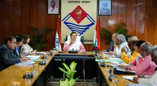 मुख्यमंत्री की अध्यक्षता में सचिवालय में ग्राम्य विकास एवं पलायन निवारण आयोग की 7वीं बैठक आयोजित की
