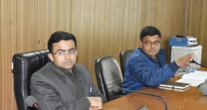 जन कल्याणकारी योजनाओं से वाइब्रेंट विलेजों को करें शत प्रतिशत आच्छादित – डीएम चमोली