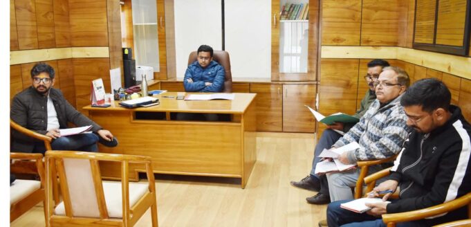 निर्वाचन व्यवस्थाओं को पूरी लगन, निष्ठा एवं समयबद्धता के साथ पूर्ण करने के दिए निर्देश।