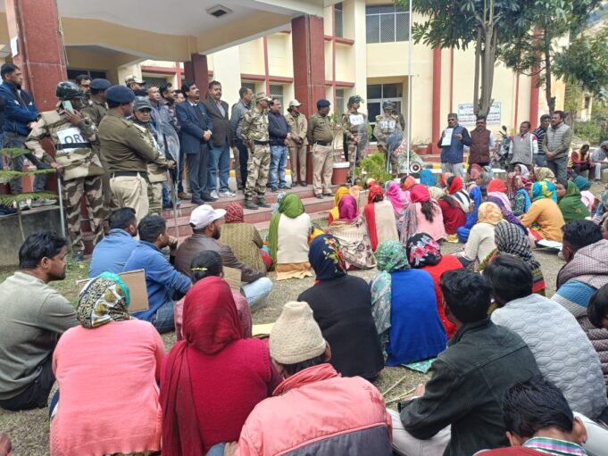 टीएचडीसी पर वादा ख़िलापी का आरोप, स्थानीय लोगों ने दी आंदोलन की चेतावनी