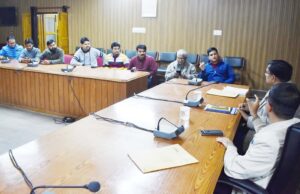 जनपद में शतप्रतिशत मतदान हो :जिला निर्वाचन अधिकारी