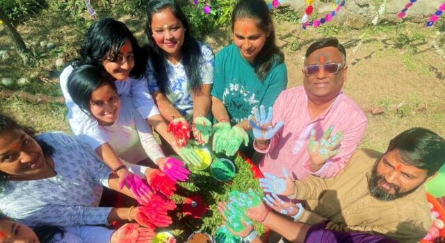 इलेक्शन आइकन ने सोशल मीडिया पर संदेश देकर मतदाताओं का किया जागरूक