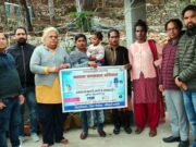 चमोली की स्वीप टीम ने मतदाताओं को शत प्रतिशत मतदान के लिये किया प्रेरित