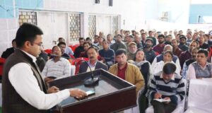 होम वोटिंग के साथ चमोली में लोकतंत्र के महापर्व का 08 अप्रैल को होगा आगाज।