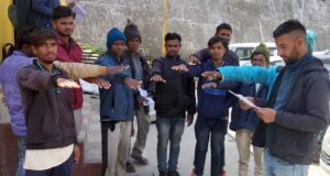 कफलोड़ी के ग्रामीणों ने स्वीप टीम को दिया शत प्रतिशत मतदान का आश्वासन