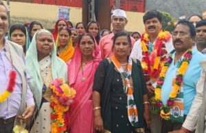 यहां भाजपा के कई वरिष्ठों ने थामा कांग्रेस का दामन