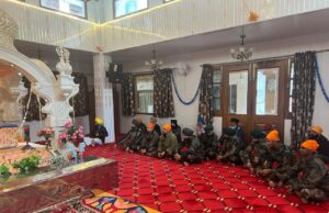 हेमकुंड साहिब यात्रा पथ से बर्फ हटाने के लिए सेना के जवान हुए रवाना