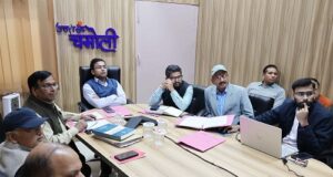 होम वोटिंग के लिए पोलिंग पार्टियों का हुआ रेंडमाइजेशन।