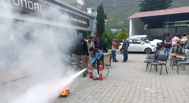 अग्निशमन गोपेश्वर ने आग से बचाव के लिए चलाया जागरूकता अभियान
