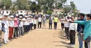 दिव्यांग मतदाताओं ने क्रिकेट मैच खेल कर दिया शत प्रतिशत मतदान का संदेश