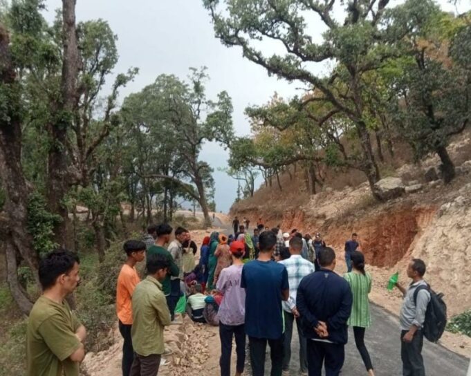 ट्रेक्टर ट्रॉली की चपेट में आने से 2स्कूली छात्रों की मौत