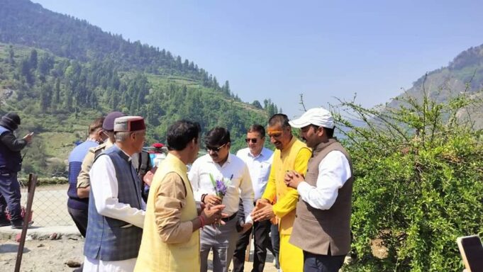 सचिव मुख्यमंत्री मीनाक्षी सुंदरम ने लिया यात्रा व्यवस्था का जायजा