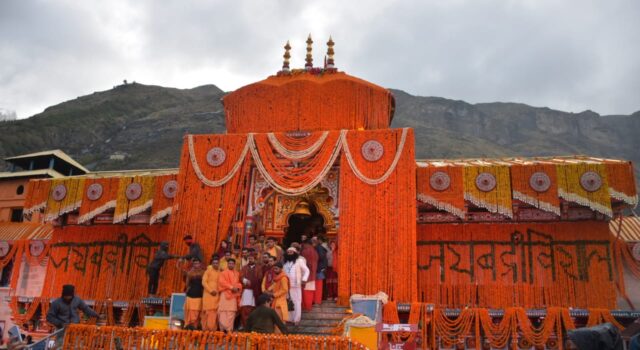 भू-बैकुंठ बदरीनाथ धाम के खुले कपाट। हजारों श्रद्धालु बने पावन अवसर के साक्षी