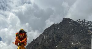 रावल देवता की देवरा यात्रा बद्रीनाथ धाम से पहुँची चमोली सैम डुंगरा गांव