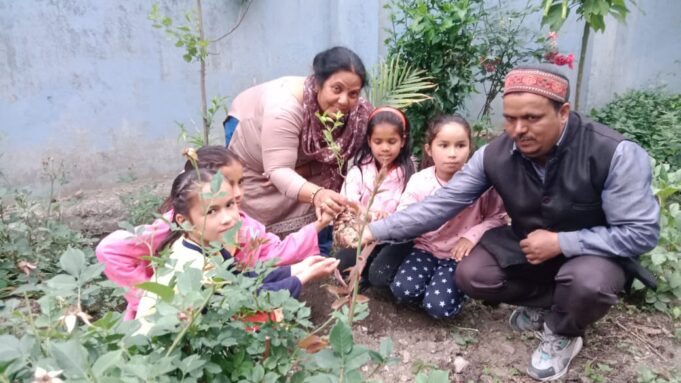 रंगारंग कार्यक्रमों के साथ कस्तूरबा गांधी आवासीय बालिका विद्यालय का प्रवेश महोत्सव कार्यक्रम संपन्न हुआ