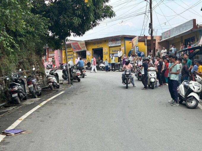 यहां निकले बड़ी संख्या में सांप, लोगो मे दहशत