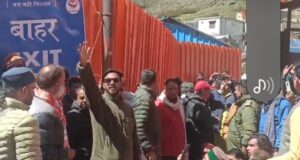बद्रीनाथ में पंडा पंचायत के साथ स्थानीय लोग सरकार और प्रशासन के खिलाप क्यो कर रहे हैं प्रदर्शन