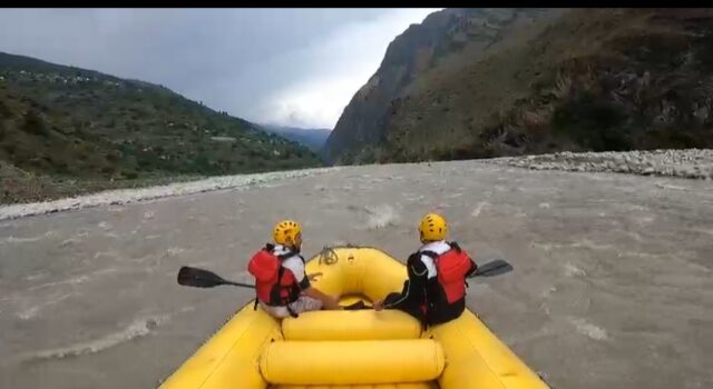 भारत तिब्बत सीमा क्षेत्र में बहने वाली धौली गंगा में राफ्टिंग कयाकिंग की अपार संभावनाएं