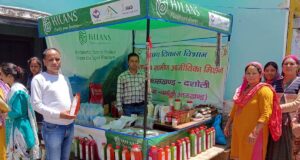 पहाड़ी दाल और अनाज के शौकीनों को बदरीनाथ यात्रा मार्ग पर सुगमता से मिल रहे पहाड़ी उत्पाद