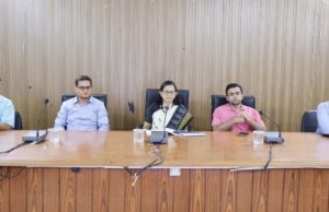 उप चुनाव को लेकर सामान्य एवं व्यय प्रेक्षक ने की नोडल अधिकारियों के साथ बैठक।