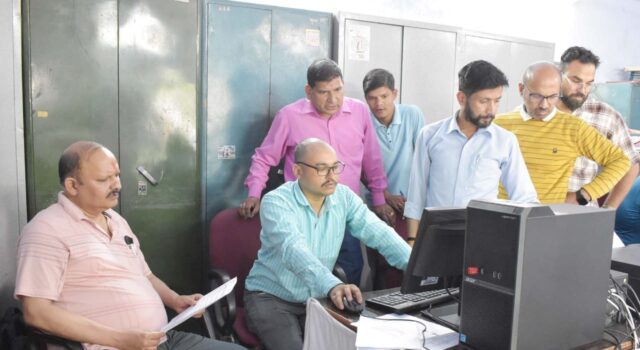 नाम वापसी का अंतिम दिन बीता। किसी भी प्रत्याशी नहीं लिया नाम वापस।